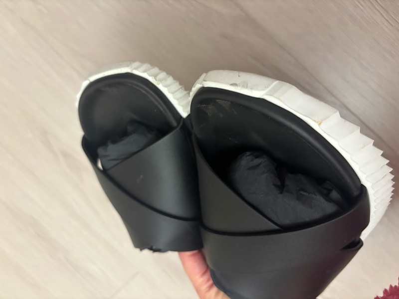 現貨商品 二手商品 專櫃正貨 HERMES 經典男版黑色拖鞋 尺寸44.5公分-45公分可穿-20