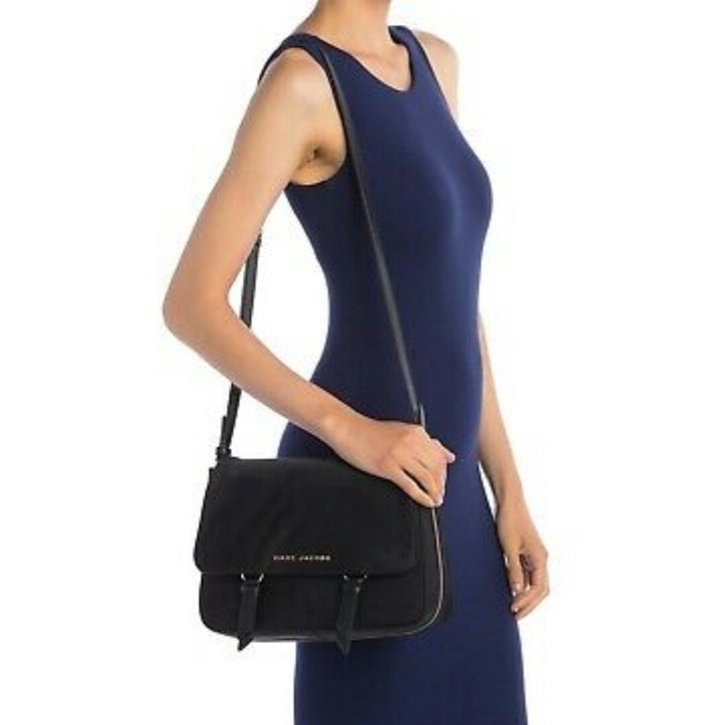 Marc Jacobs 斜背包（黑） 全新現貨尼龍包時尚輕巧造型-1