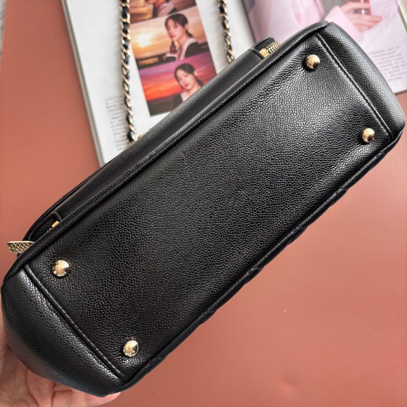 ::CHANEL:: Affinity Flap 黑色荔枝牛皮金轉釦經典郵差包手提/斜背包 大款-2