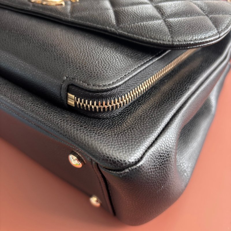 ::CHANEL:: Affinity Flap 黑色荔枝牛皮金轉釦經典郵差包手提/斜背包 大款-6