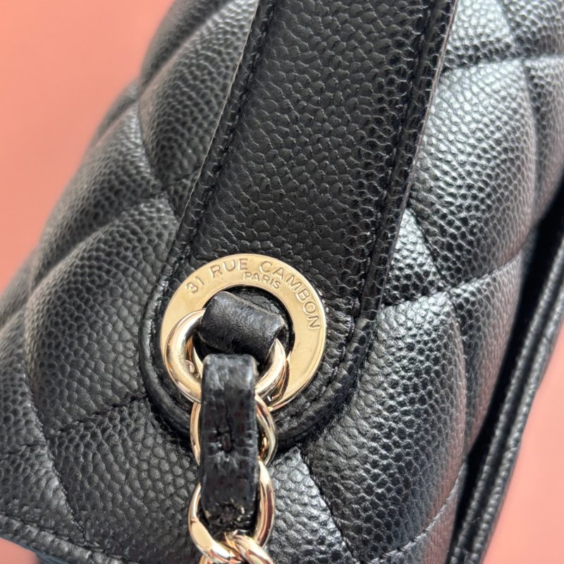 ::CHANEL:: Affinity Flap 黑色荔枝牛皮金轉釦經典郵差包手提/斜背包 大款-16