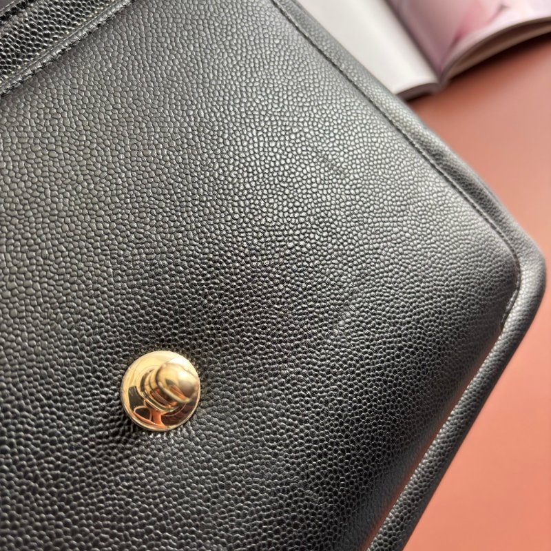 ::CHANEL:: Affinity Flap 黑色荔枝牛皮金轉釦經典郵差包手提/斜背包 大款-23