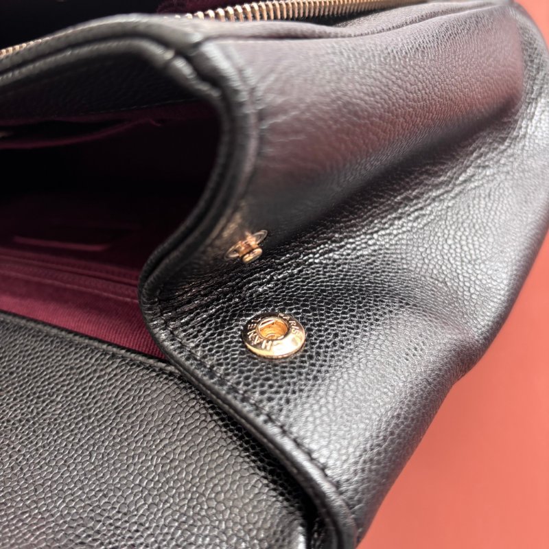 ::CHANEL:: Affinity Flap 黑色荔枝牛皮金轉釦經典郵差包手提/斜背包 大款-26