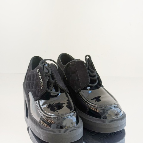 Chanel/香奈兒 21b 學院風厚底系帶樂福鞋 漆皮拼麂皮 36碼