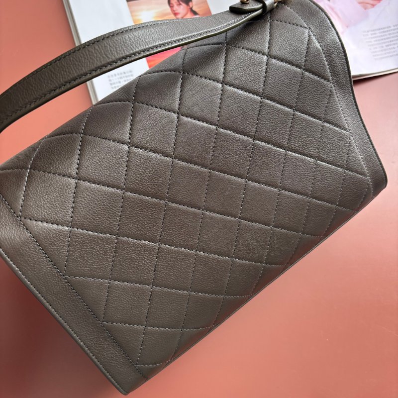 ::CHANEL:: A93703 灰色菱格牛皮金牌下蓋手提側背包 兩用包 上班包 商務包-4
