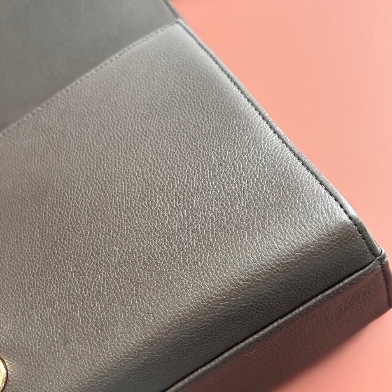 ::CHANEL:: A93703 灰色菱格牛皮金牌下蓋手提側背包 兩用包 上班包 商務包-18