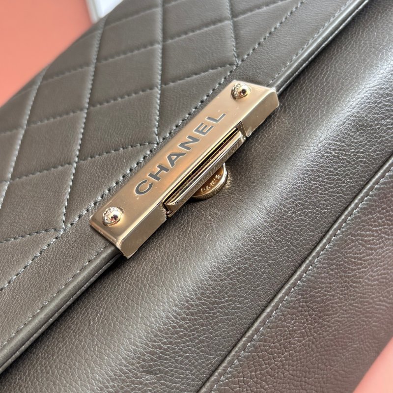 ::CHANEL:: A93703 灰色菱格牛皮金牌下蓋手提側背包 兩用包 上班包 商務包-19