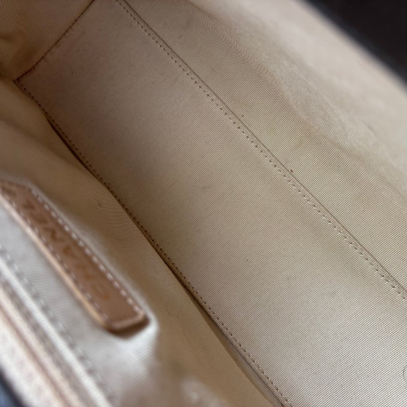 ::CHANEL:: A93703 灰色菱格牛皮金牌下蓋手提側背包 兩用包 上班包 商務包-25