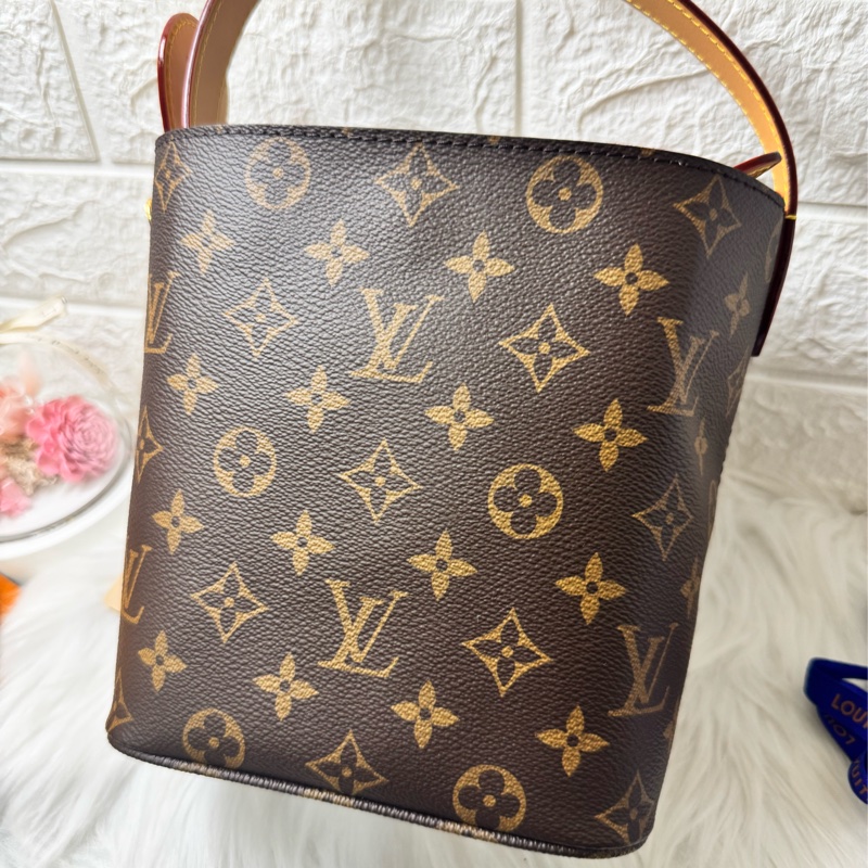 Lv M12925新款水桶-2