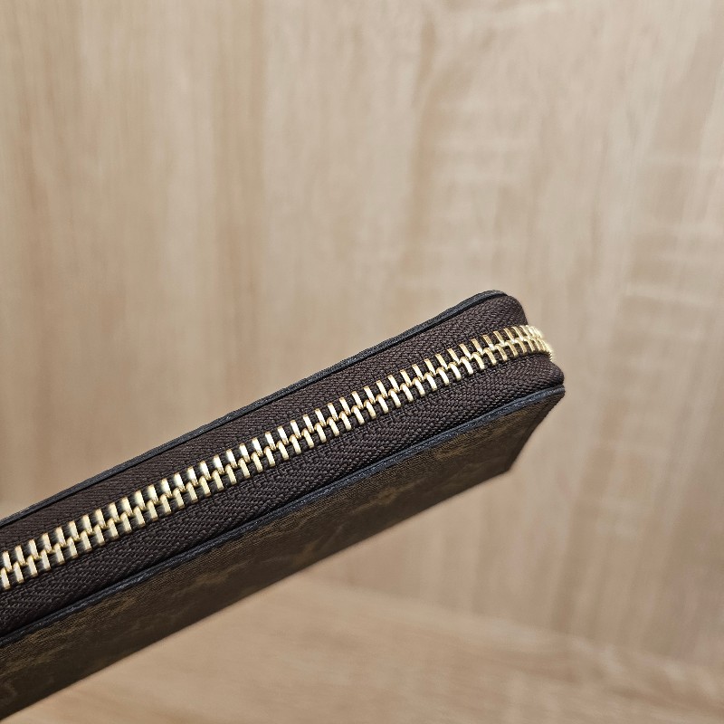 [ LV人氣長夾☺️ ] LV老花Clemence金釦紫紅拉鏈長夾-4