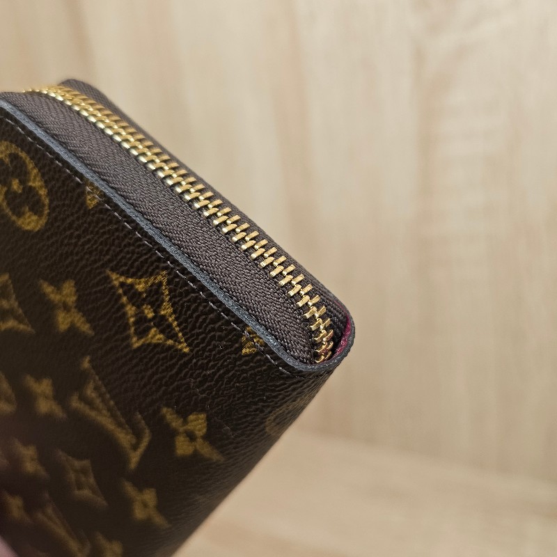 [ LV人氣長夾☺️ ] LV老花Clemence金釦紫紅拉鏈長夾-5