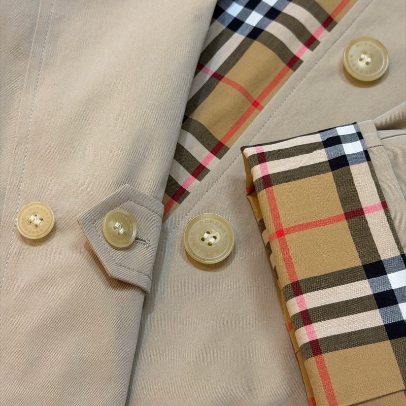 BURBEERY英國蜜色卡姆登風衣16-6