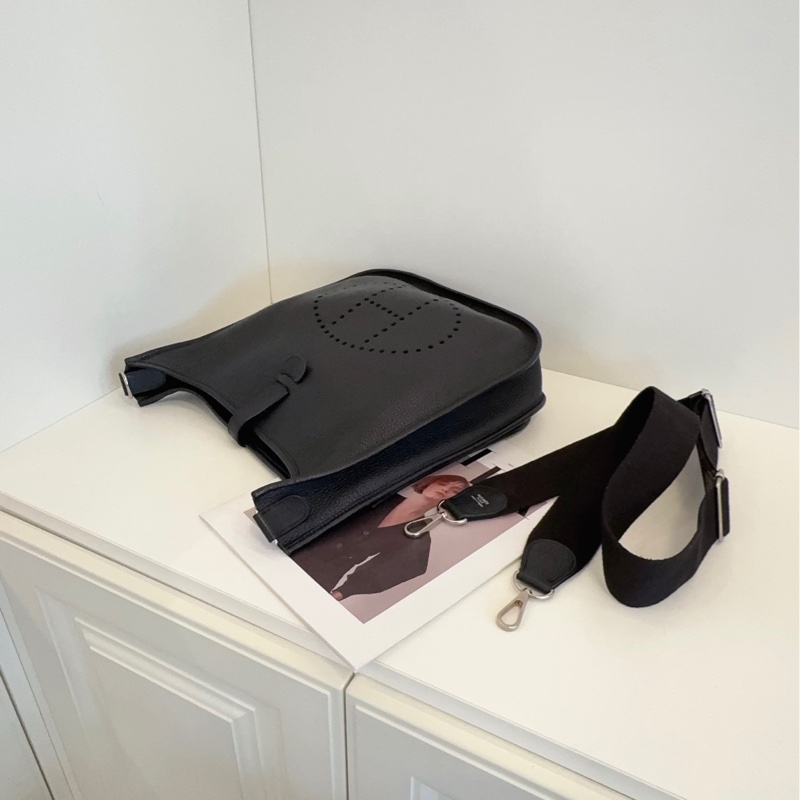 【98新🆕】Hermes Evelyne 29黑銀依芙琳 鬆弛黑馬 單肩斜挎包-4