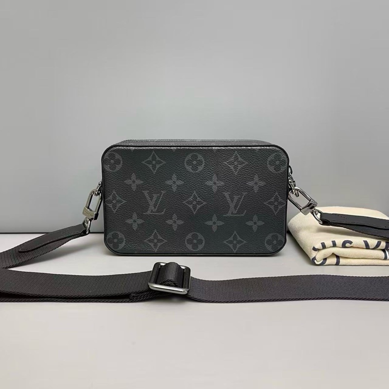 🌷新款芯片款！Louis Vuitton 路易威登 alpha男士黑老花相機包-1
