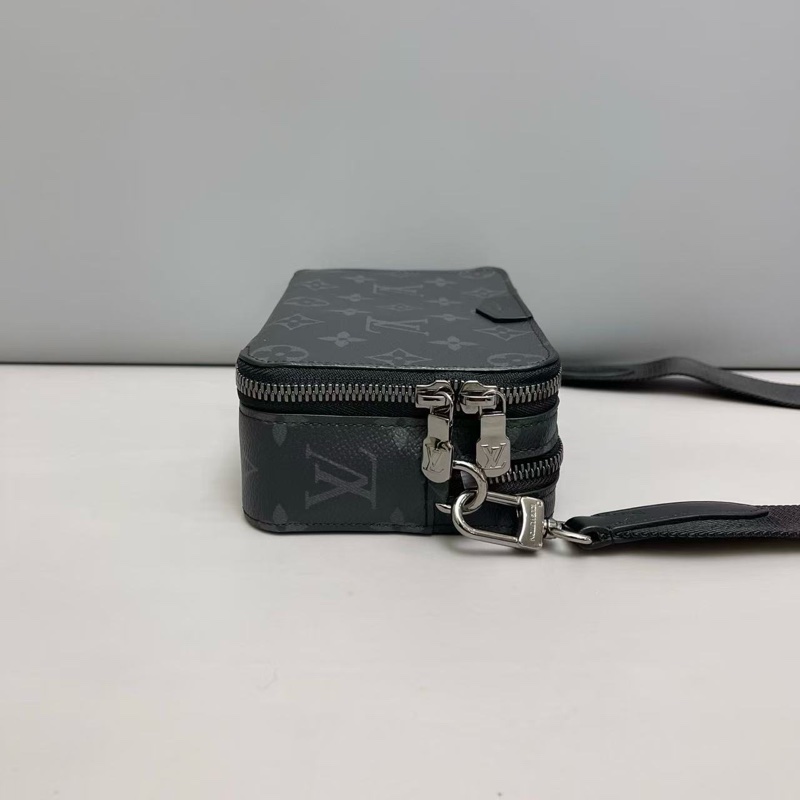 🌷新款芯片款！Louis Vuitton 路易威登 alpha男士黑老花相機包-2