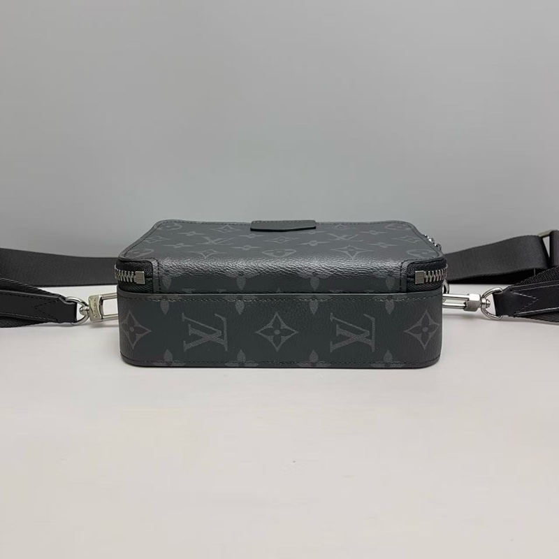 🌷新款芯片款！Louis Vuitton 路易威登 alpha男士黑老花相機包-4