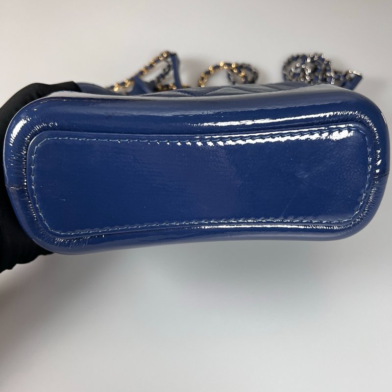 CHANEL 流浪包漸層漆皮小號藍色 25開-4