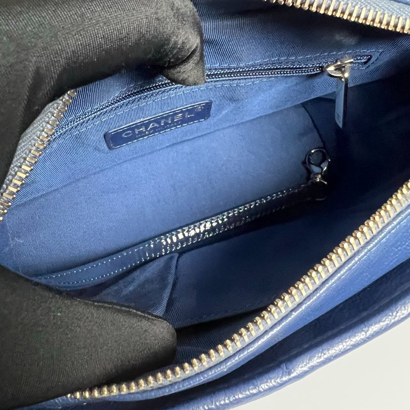 CHANEL 流浪包漸層漆皮小號藍色 25開-5