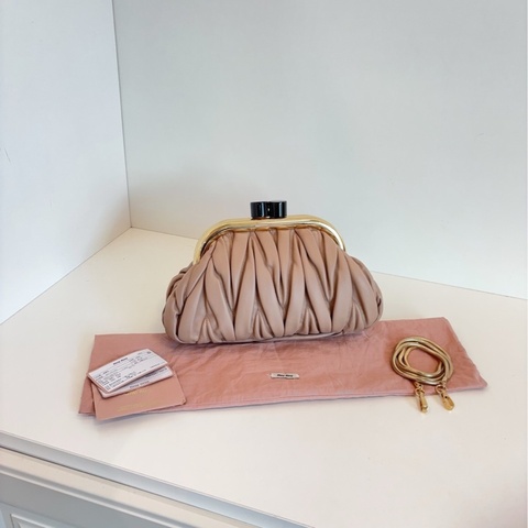 【閒置品🆕】MiuMiu Belle蛙口小元寶鏈條包 斜挎包