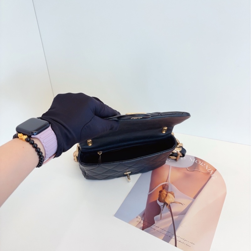 【98新以上🆕】Chanel22s CF方胖子 黑色金扣 粗鏈條單肩/腋下包-9
