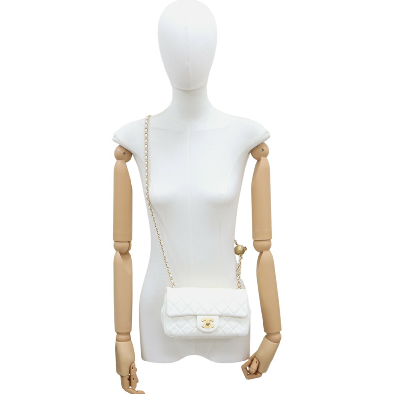 白色羊皮 Mini Matelasse 20 肩背包 AS1787【CHANEL 香奈兒】 AS1787-10