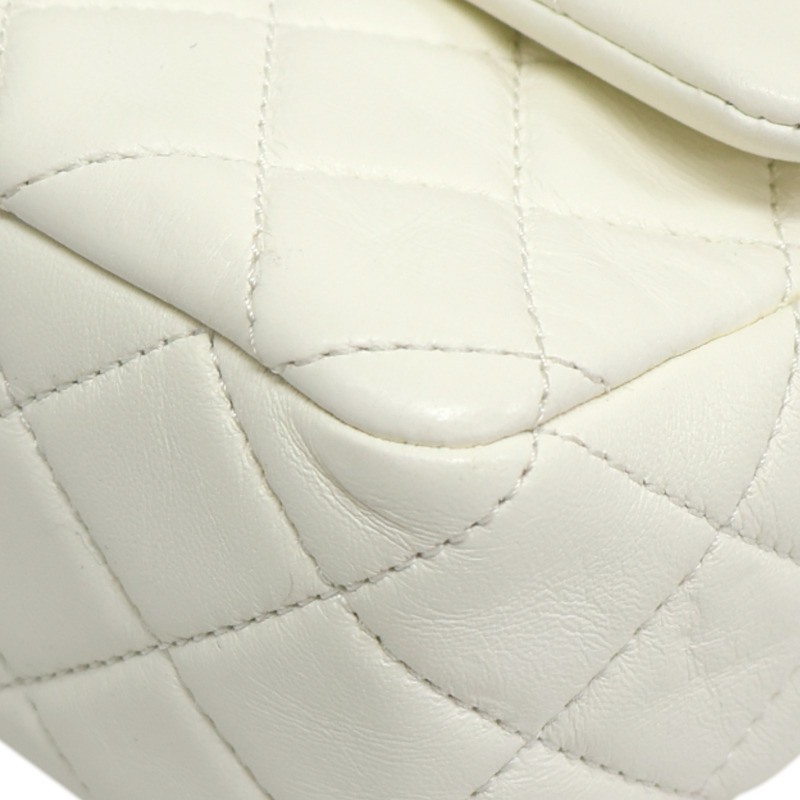 白色羊皮 Mini Matelasse 20 肩背包 AS1787【CHANEL 香奈兒】 AS1787-11