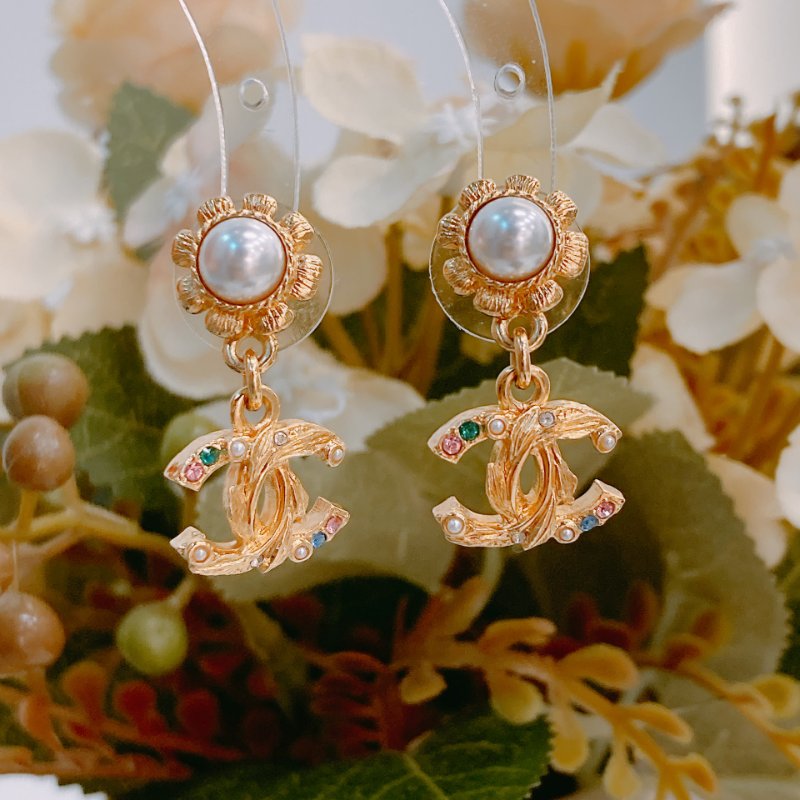 MS0400 Chanel 香奈兒 花花 珍珠 彩石 耳環 金色 CC Earrings Flowers And Pearl Gold x Crystals-4