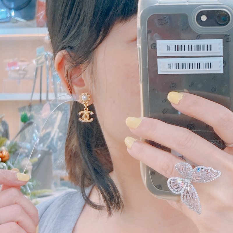 MS0400 Chanel 香奈兒 花花 珍珠 彩石 耳環 金色 CC Earrings Flowers And Pearl Gold x Crystals-11