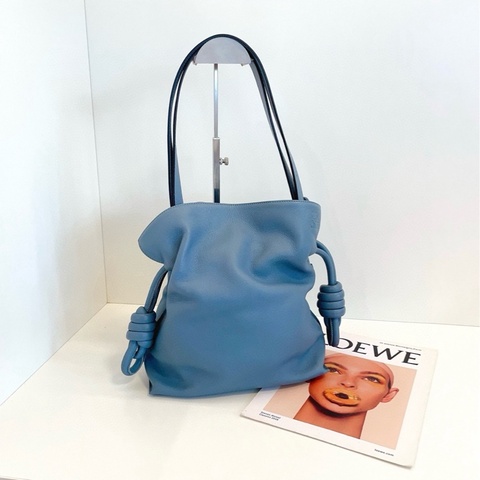 【98新🆕】Loewe Flamenco Knot抽繩福袋包 中號 單肩包