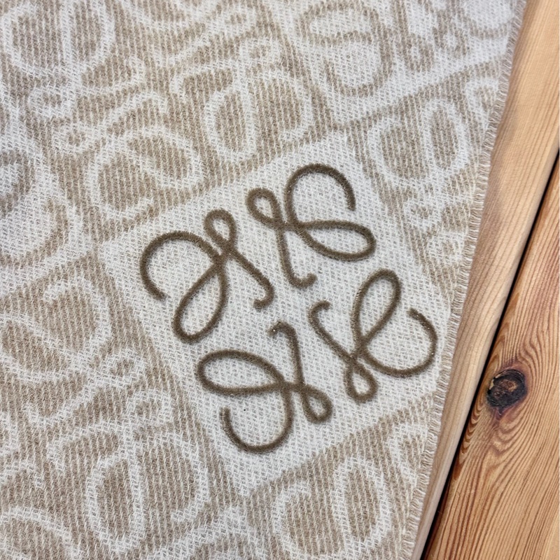 【全🆕】LOEWE Anagram scarf羅意威羊絨羊毛刺繡 圍巾女款 奶茶色 米色-2