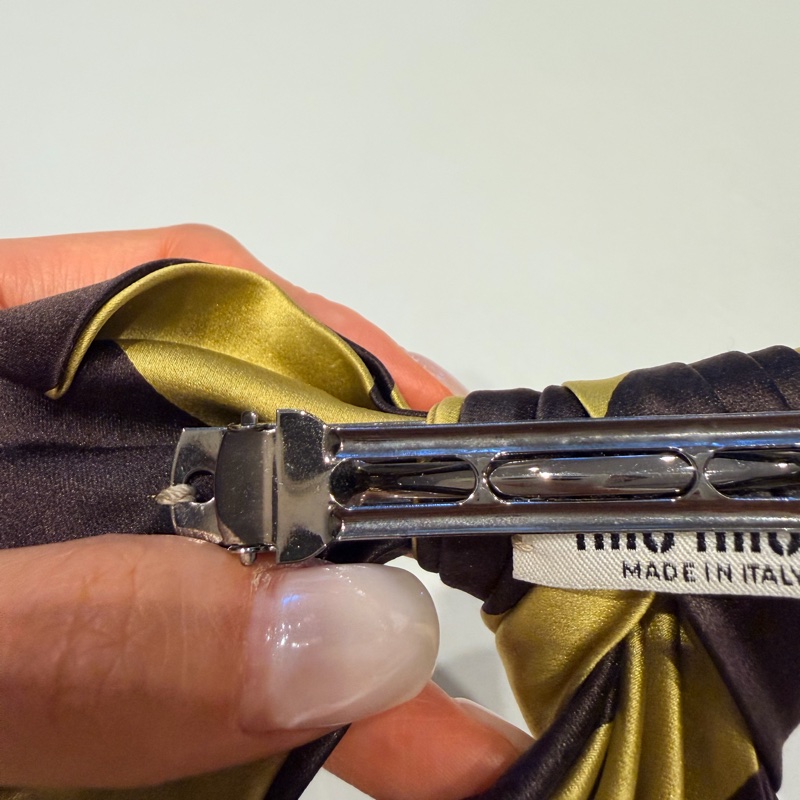 miu miu 蝴蝶結髮夾-10