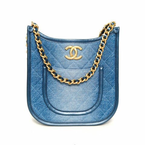 CHANEL 24SHobo嬉皮包豎版22牛仔藍牛仔晶片開金扣肩背包