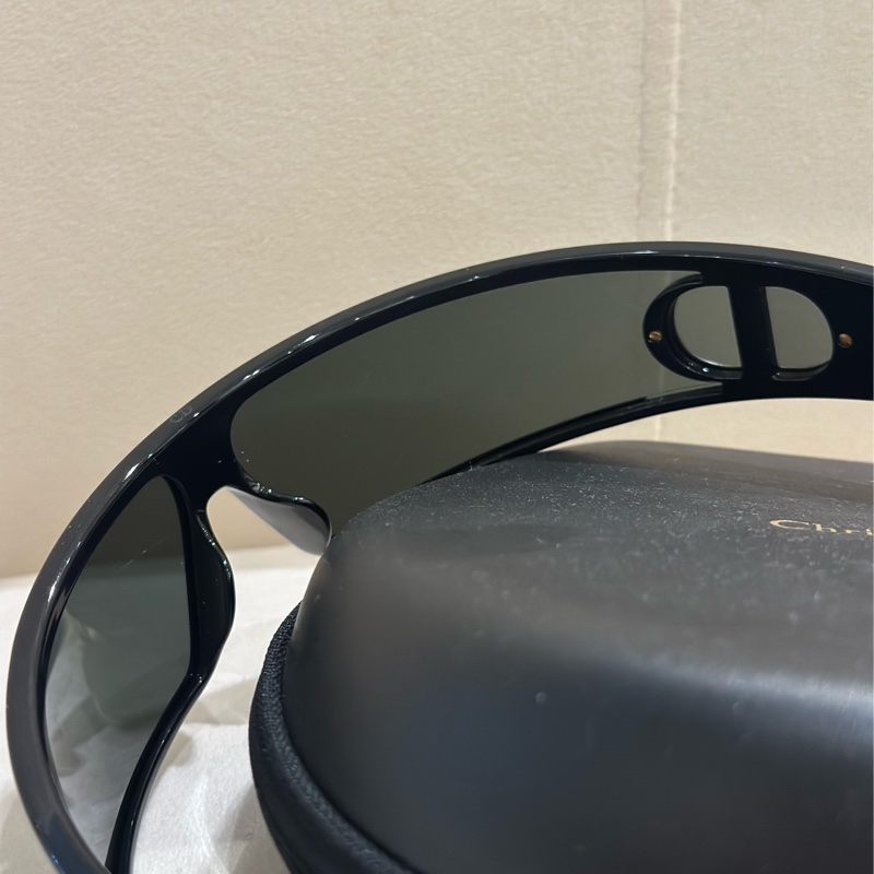 【全🆕】Dior VeryDior M1U 黑色一片式太陽眼鏡-3