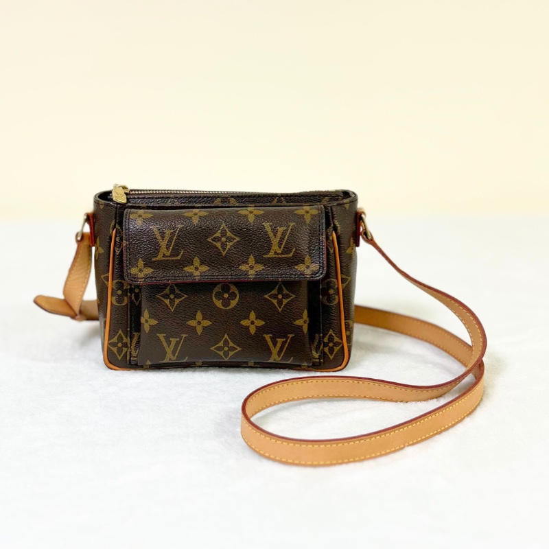 Louis Vuitton LV Vivacite 小號經典老花豆腐包小方包-0