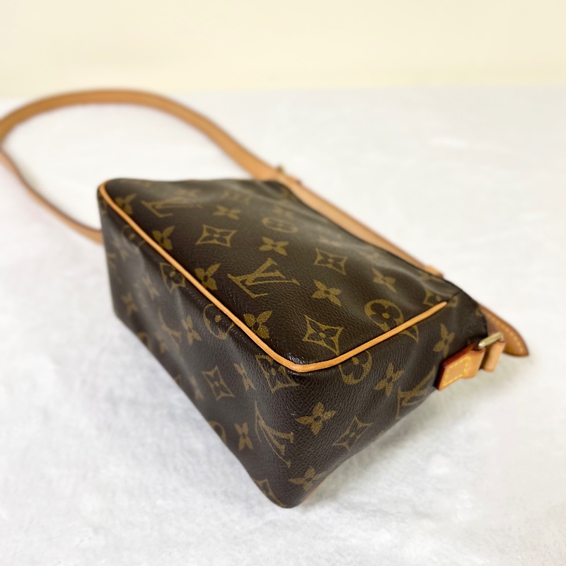 Louis Vuitton LV Vivacite 小號經典老花豆腐包小方包-16
