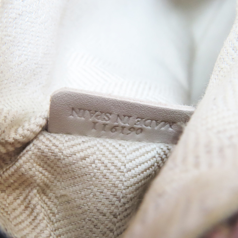 粉色 牛皮 Puzzle Mini 肩背包【LOEWE 羅威】 322.30.U95-6