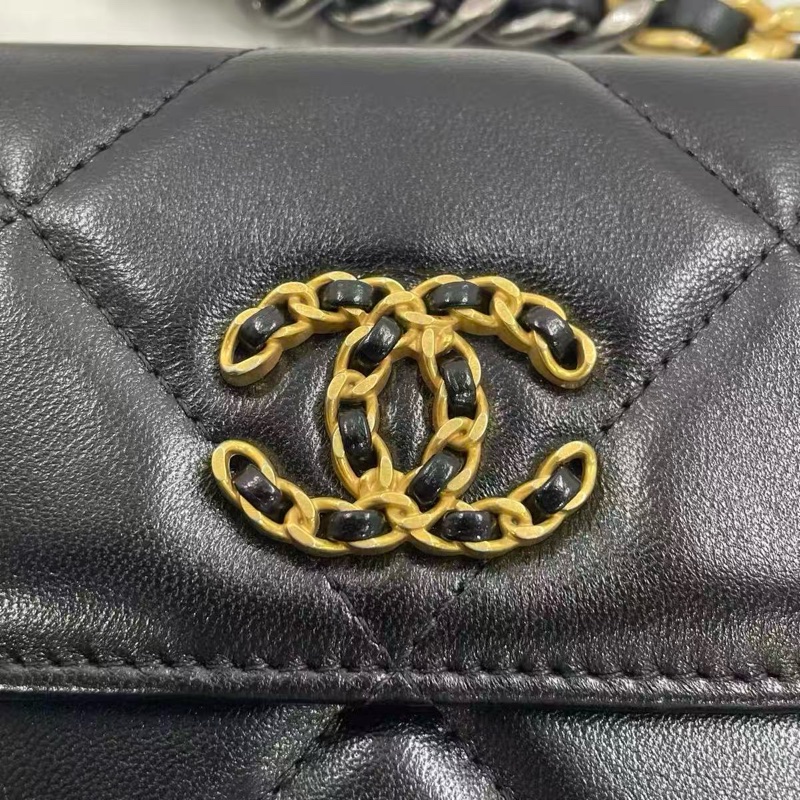 CHANEL BAG 19 woc-10