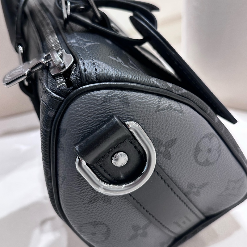 LV LOUIS VUITTON keepall 25 金屬件黑武士老花 單肩斜挎手提包 男款 黑色拼灰色-1