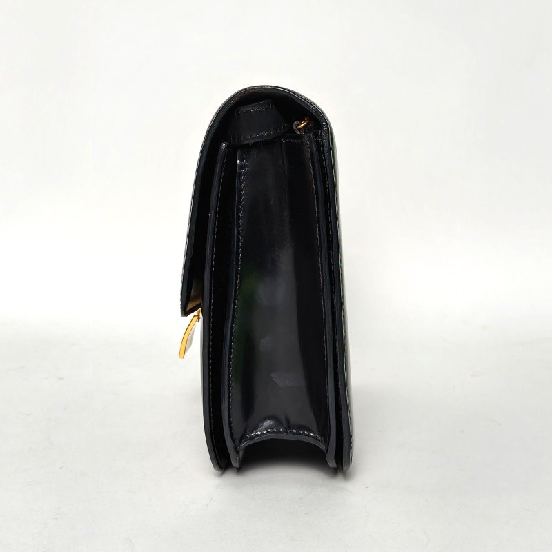 CELINE ClassicBox中號黑色牛皮金扣肩背包-1
