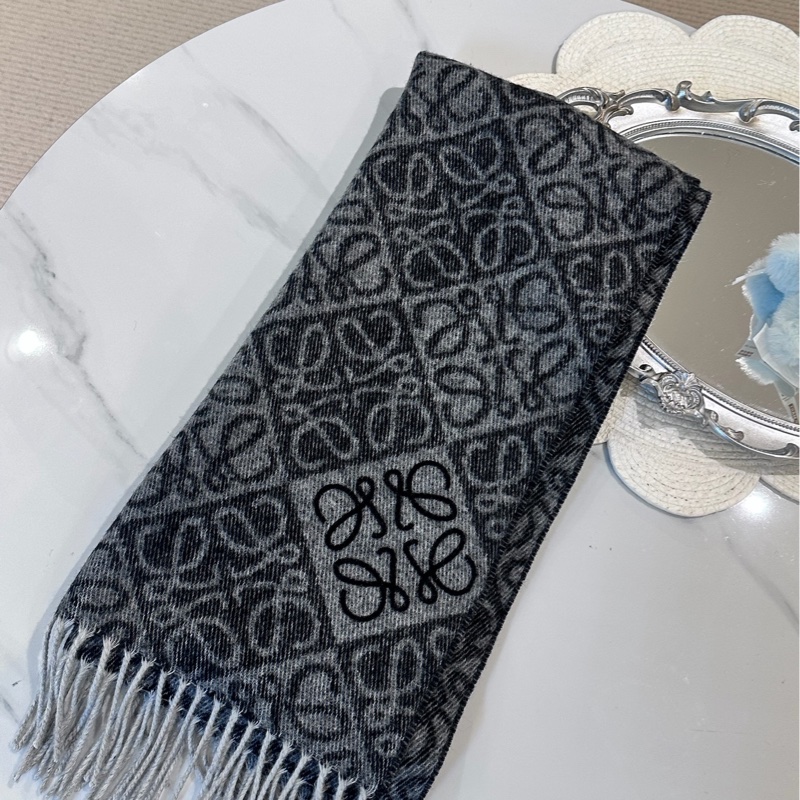 全❤️ LOEWE Anagram scarf羅意威羊絨羊毛刺繡 圍巾頸巾女款 深灰色-0