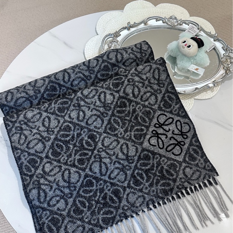 全❤️ LOEWE Anagram scarf羅意威羊絨羊毛刺繡 圍巾頸巾女款 深灰色-1