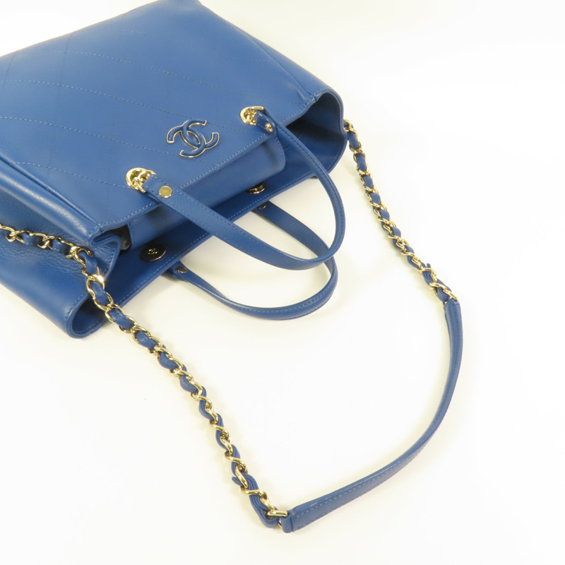 CHANEL 牛皮皮革Chain Shoulder金扣手挽肩背兩用袋-4