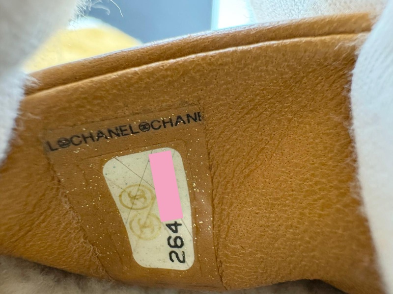 Chanel 2018 Suede Shearling Quilted Neige Camel Flap Bag with Gold Hardware-16