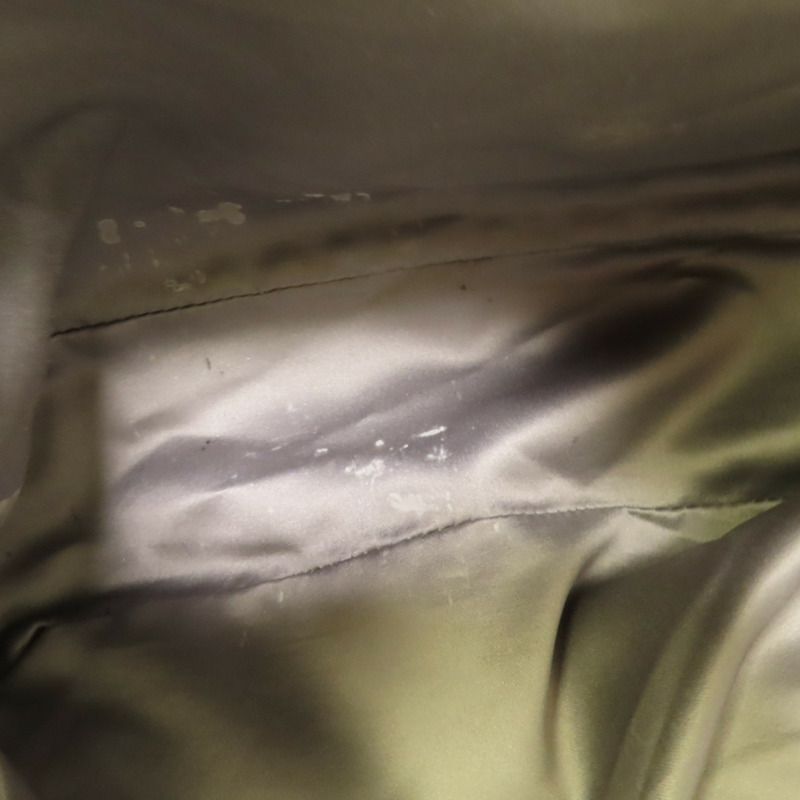 CHANEL 漆皮皮革Chain Shoulder銀扣肩背袋-9