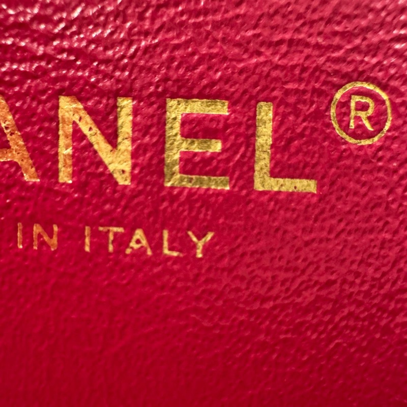 Chanel 2015-2016 Calfskin Chevron Shoulder Flap Bag with Gold hardware-17