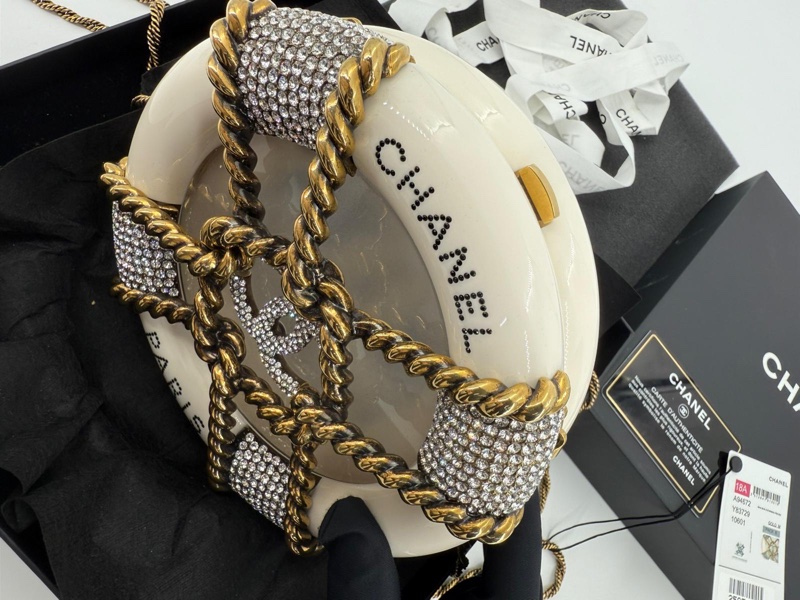 Chanel 18A Rhinestone Resin White Rescue Wheel Minaudière Bag-4