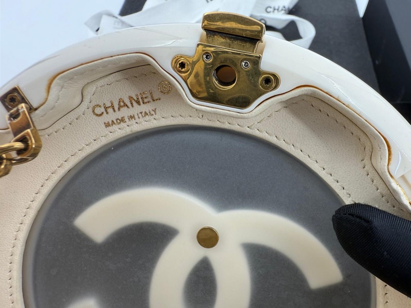 Chanel 18A Rhinestone Resin White Rescue Wheel Minaudière Bag-7