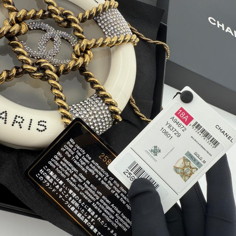 Chanel 18A Rhinestone Resin White Rescue Wheel Minaudière Bag-11