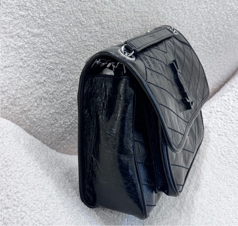 全❤️ SAINT LAURENT YSL Niki 黑鏈黑標Logo復古褶皺 牛皮革 流浪包斜挎單肩包 中號 黑色-1