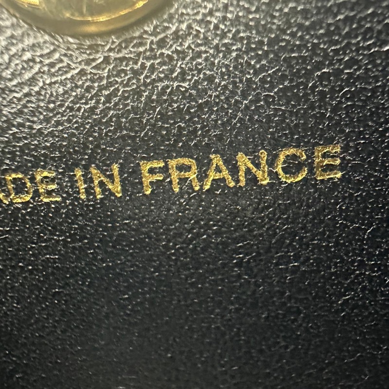 Chanel Vintage 96-97 Patent Leather Black Diamond Quilting Vanity Case with Gold Hardware-16